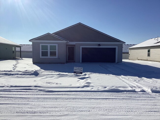 Brand spanking new 3bedroom Rancher!!!! - Brand spanking new 3bedroom Rancher!!!! Casa