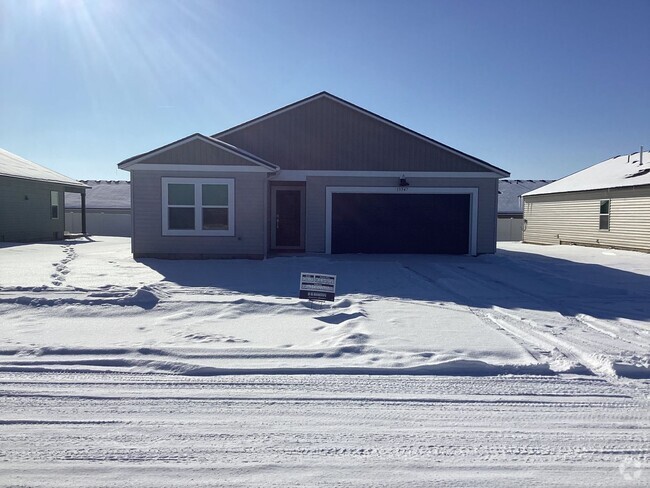 Building Photo - Brand spanking new 3bedroom Rancher!!!! Rental