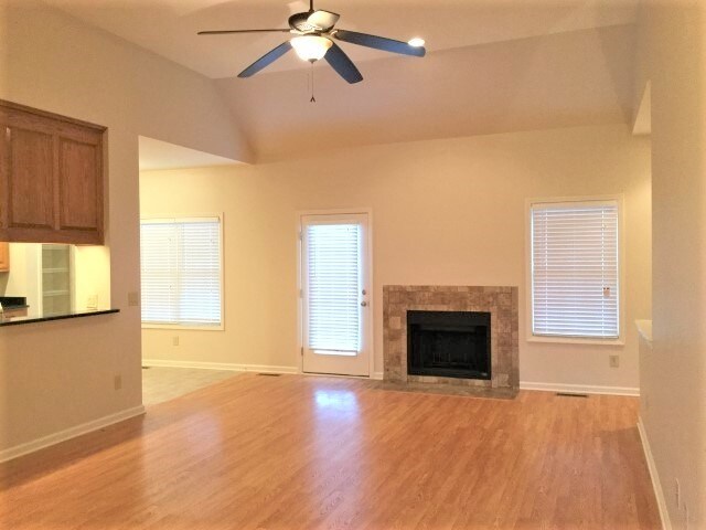 Photo - 103 High Ridge Dr S