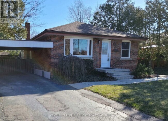 Photo - 1482 Fisher Ave