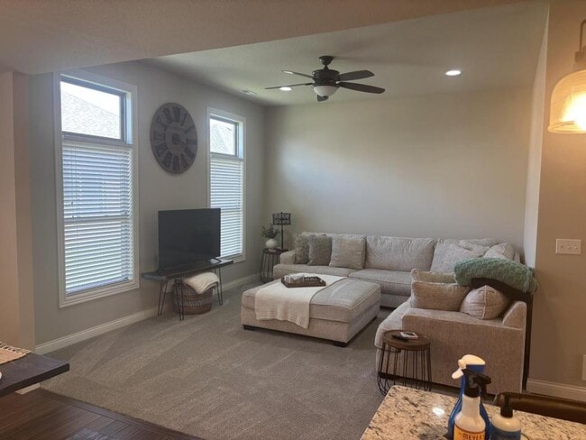 Photo - 1703 Trellis Ln