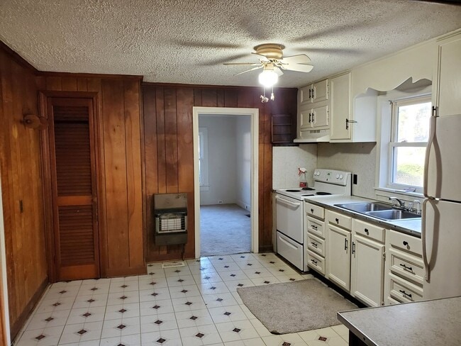 Photo - Lots of Space