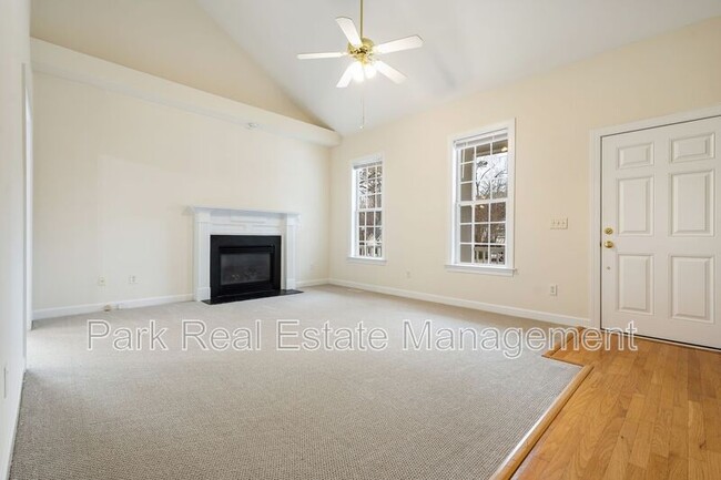 Photo - 304 Chatham Forest Dr