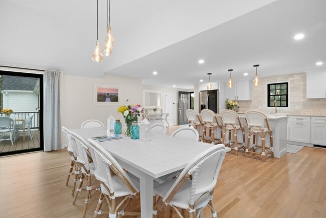 Photo - 101 Monomoyic Way