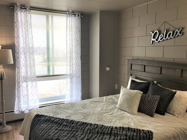 Photo - Spencer Towers