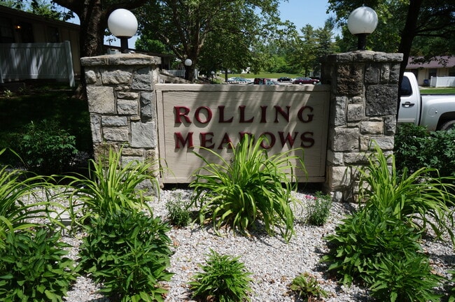 Rolling Meadows Apartments - Apartments for Rent | ForRent.com