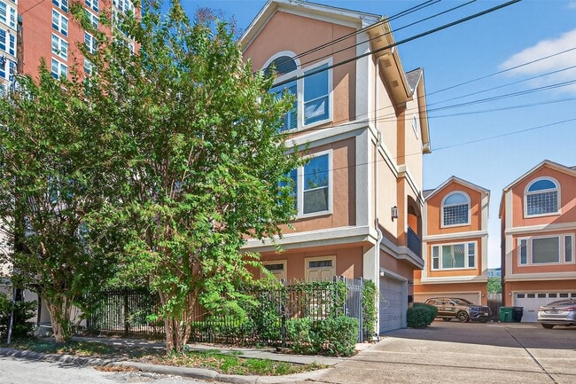 Building Photo - 817 Rosine St