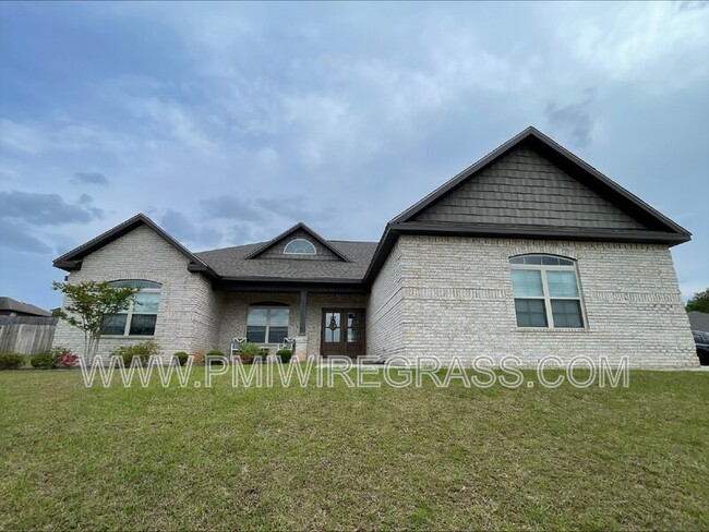 Building Photo - 117 Crest Hill Dr