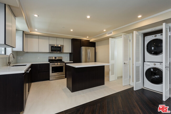 Photo - 1211 9th St Unit 200