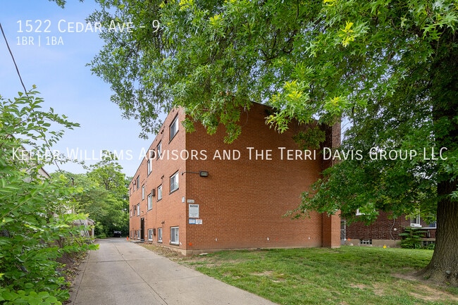 Building Photo - 1522 Cedar Ave Unit 9 Rental