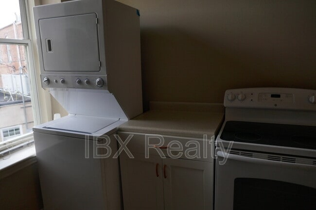 Photo - 112 Market St