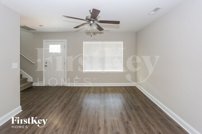 Photo - 2031 Samantha Dr