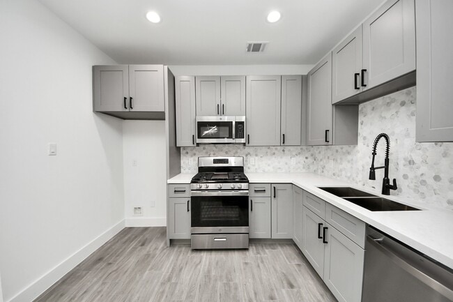 Photo - 7412 Carver Rd Unit B