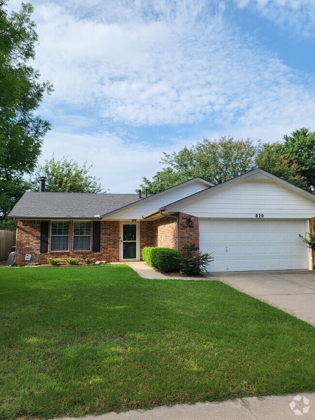 Building Photo - (3) Bed/(2) Bath in Eagle Cliff Addition A... Rental
