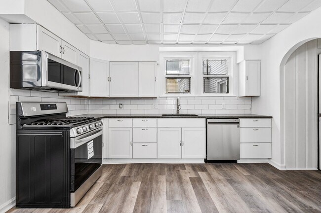 Photo - 2738 Glen Mawr St Unit #1