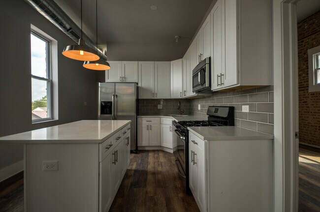 Photo - 1750 W 21st Pl Unit 2