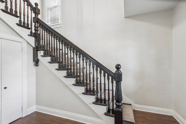 Photo - 213 W Maple Ave