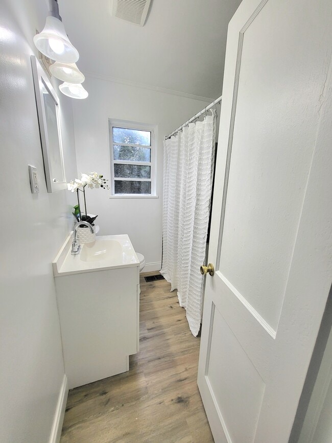 Photo - 110 Astor St