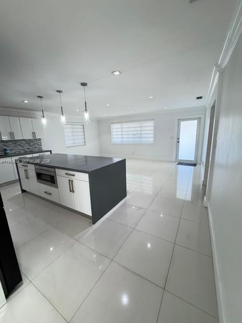 Photo - 1170 W 33rd Pl