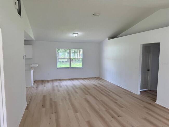 Photo - 6 Prince Manfred Pl