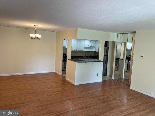 Photo - 208 Old Forge Crossing Unit 208