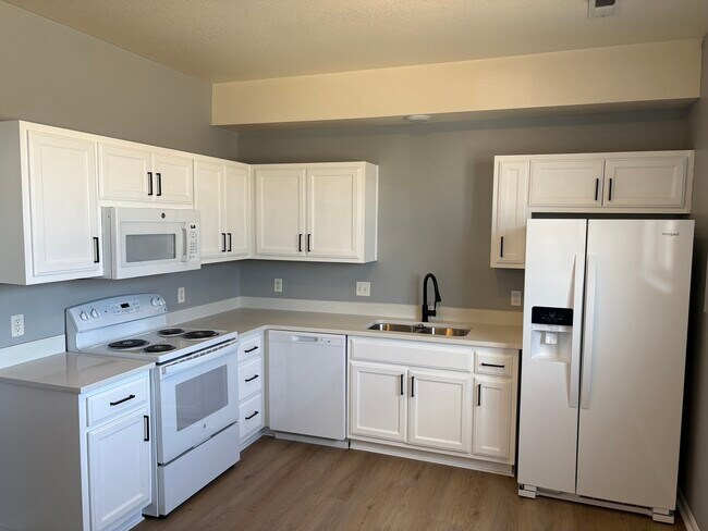 Photo - 301 N Doniphan St Unit 4