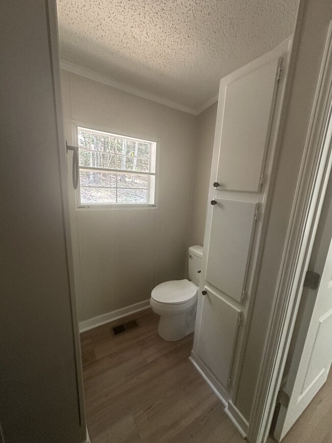 Photo - 115 Larch Cir