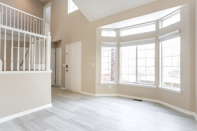 Photo - 4884 S Bahama Way