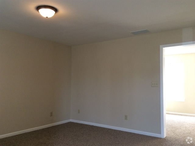 Building Photo - 12693 Glengary Dr Rental