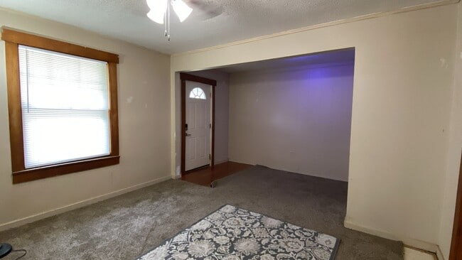 Photo - 2217 SW Kenilworth Ct House