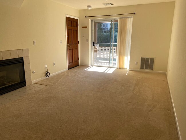 Photo - Spacious 3 bed/3 bath condo in San Ramon