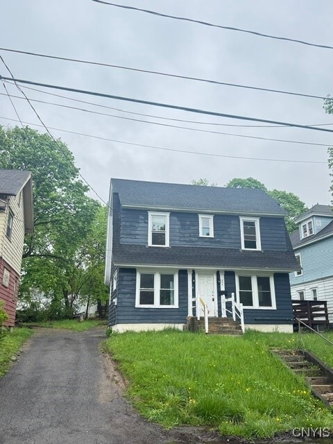 Photo - 247 Genesee Park Dr House
