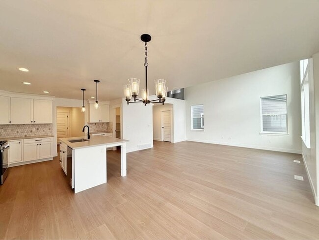 Photo - 3759 950 N Unidad 3759 W 950 N - Whole Home