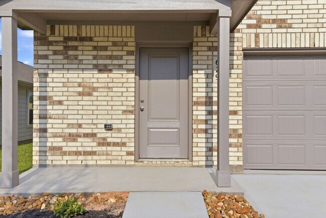 Photo - 629 Craven St