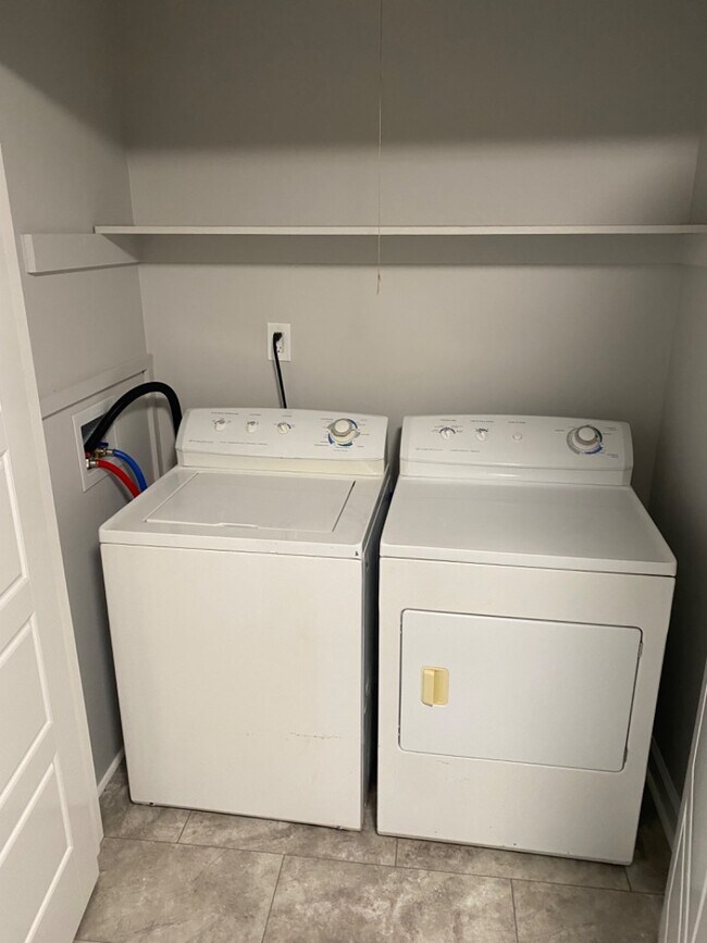 Photo - 691 Timberlake Dr