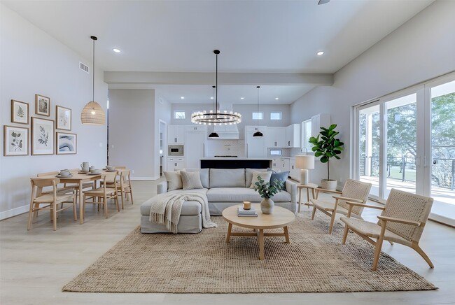 Photo - 637 Bay Vista Dr