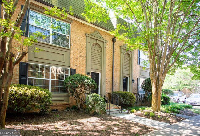Building Photo - 6980 Roswell Rd Unit N5 Rental