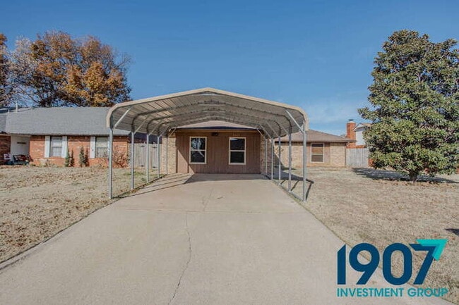 Building Photo - SPECIAL OFFER! Move In Now & Get 50% Off Your First & Second Month's Rent! 
Spacious 5-Bedroom Ho...