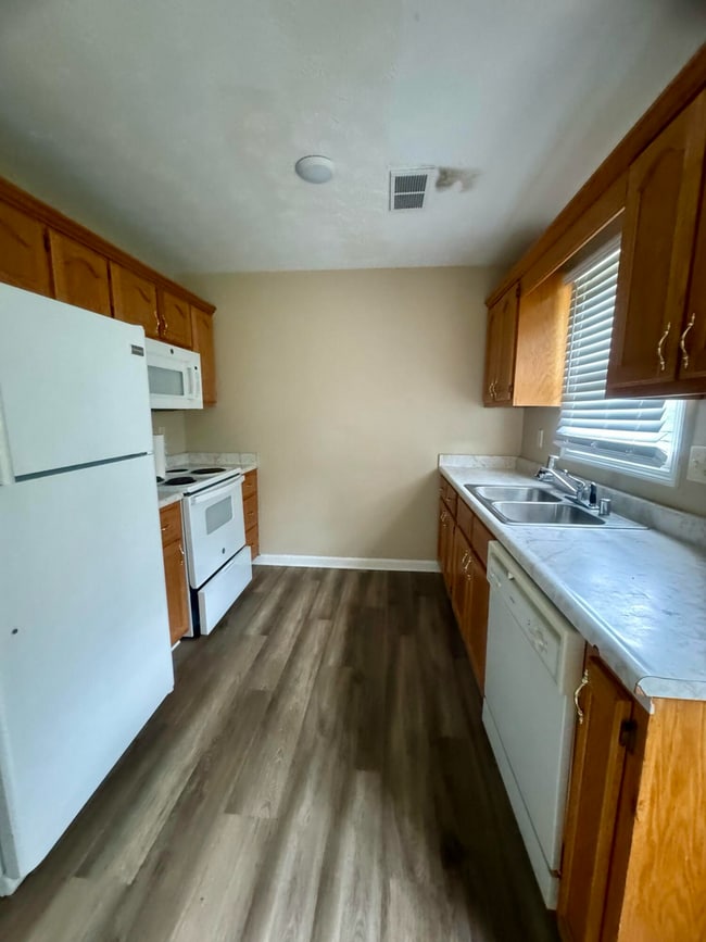 Photo - 2031 Edgewood Dr Unit #1