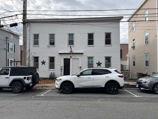 Building Photo - 43-45 Crescent St. Wakefield, MA (Offboarding) Unit 43 #1