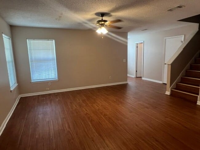 Photo - Two Story 3BR 2.5 Bath Available Early Sep...