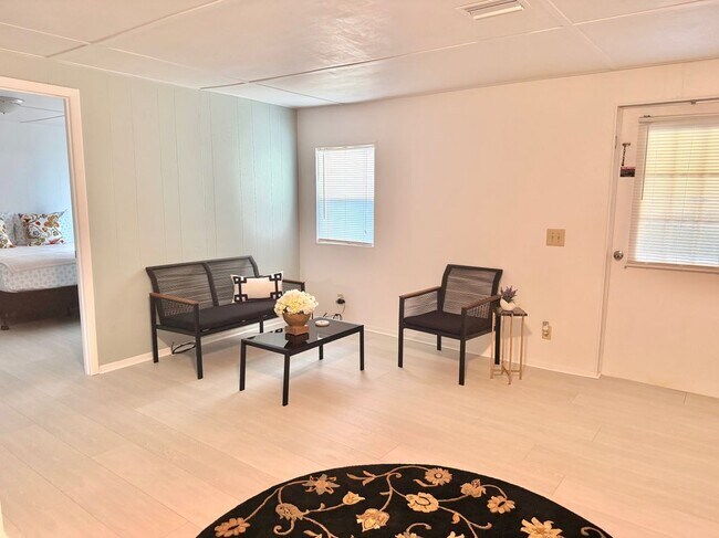 Photo - 9999 NE 120th St