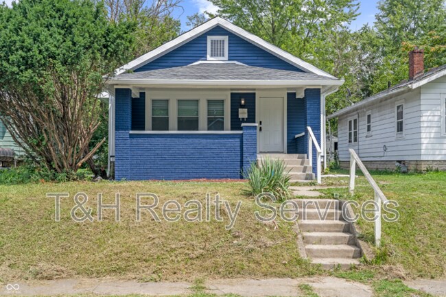 Building Photo - 1927 N Dearborn St Rental