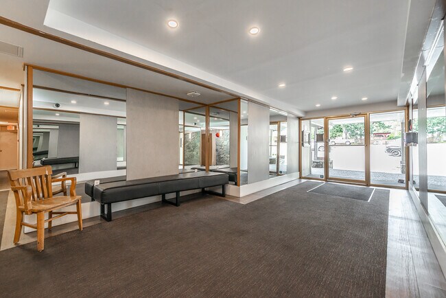 Photo - Macaulay East Apartments