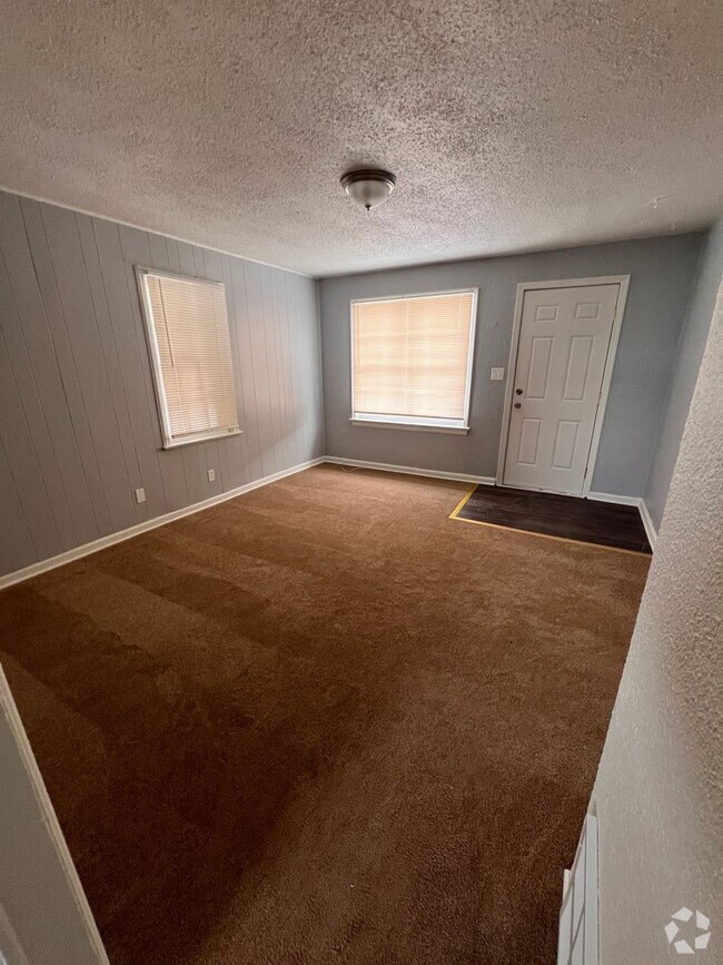 Building Photo - One bedroom - Midtown Rental