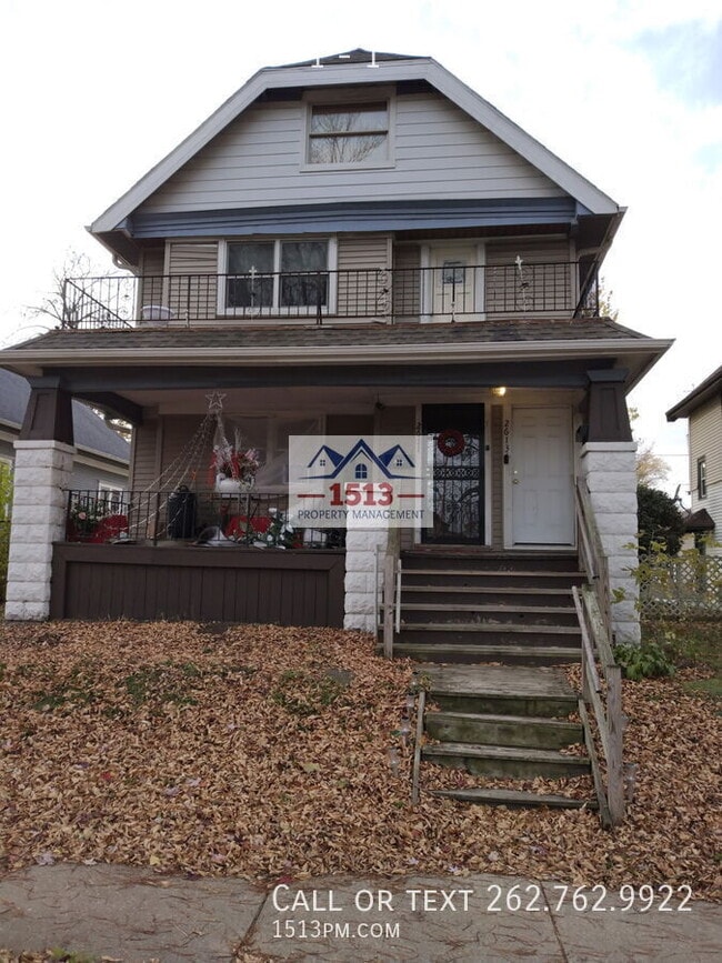 Building Photo - 2613 N 51st St Unit 1