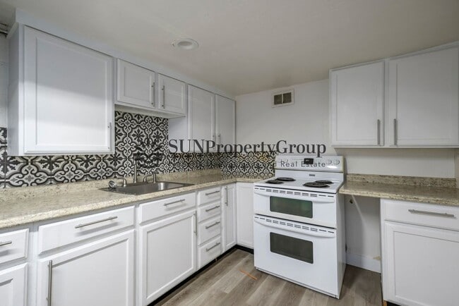 3130 S 8560 W Unidad Downstairs
