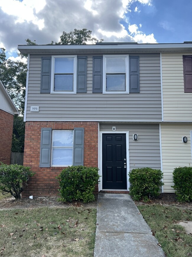 Building Photo - 171 Petersburg Cir Unit 171-A Rental