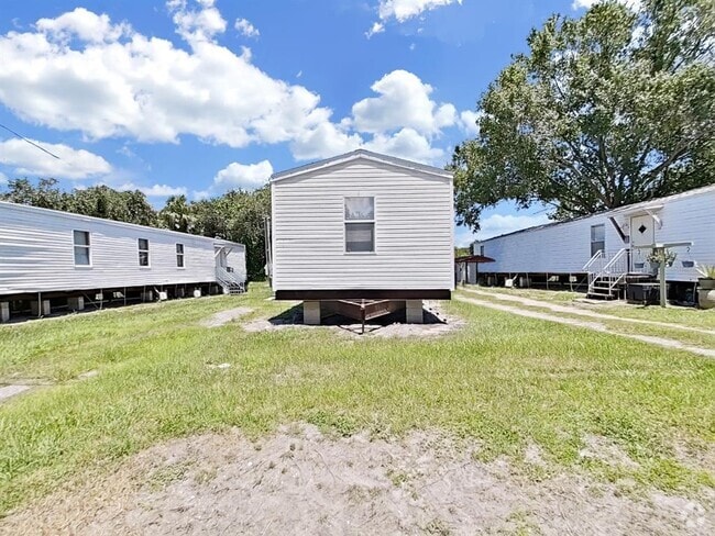 Building Photo - 6328 Eugene Acres Ln Rental