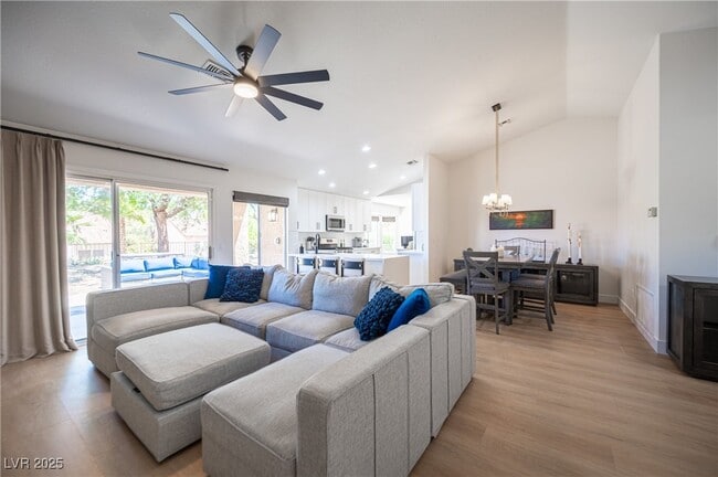 Photo - 2548 Tumble Brook Dr